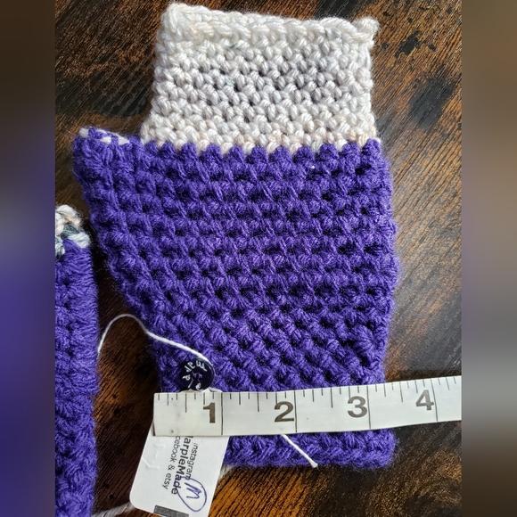 Handmade Fingerless gloves💜 shortie/super soft acrylic yarn, MarpleMade Designs - Picture 5 of 7